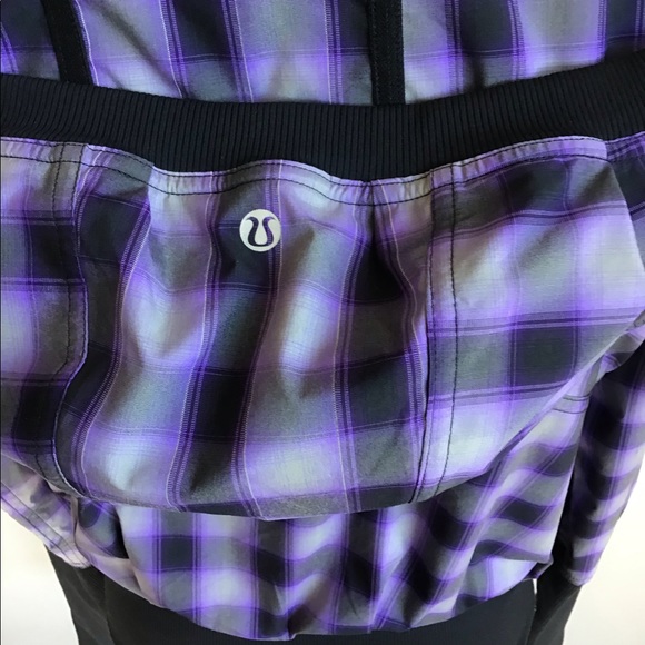 Lululemon hooded pullover with kangaroo pouch - Picture 7 of 12